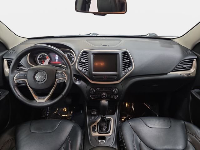 Used 2016 Granite Crystal Metallic Clearcoat Jeep Limited image 10