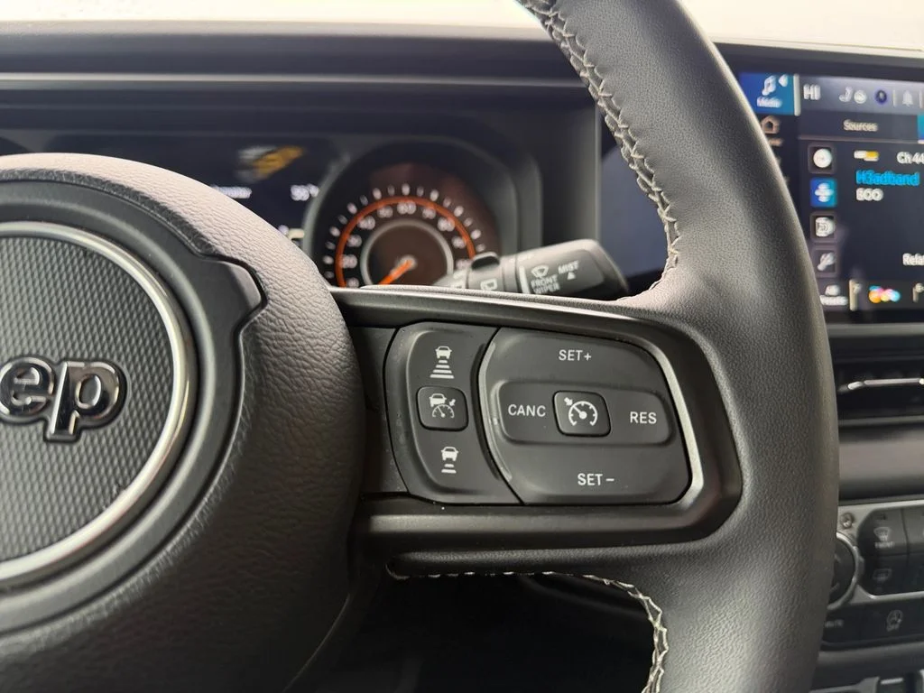 Used 2025 Black Jeep Rubicon image 25