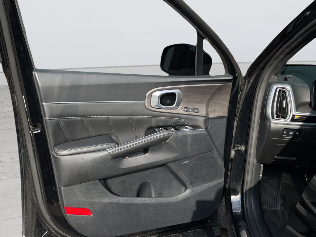 Used 2024 Black Kia X-Pro SX Prestige image 23