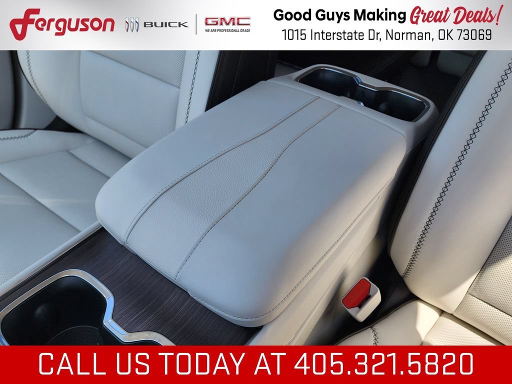 2026 GMC Acadia Denali - Photo 34
