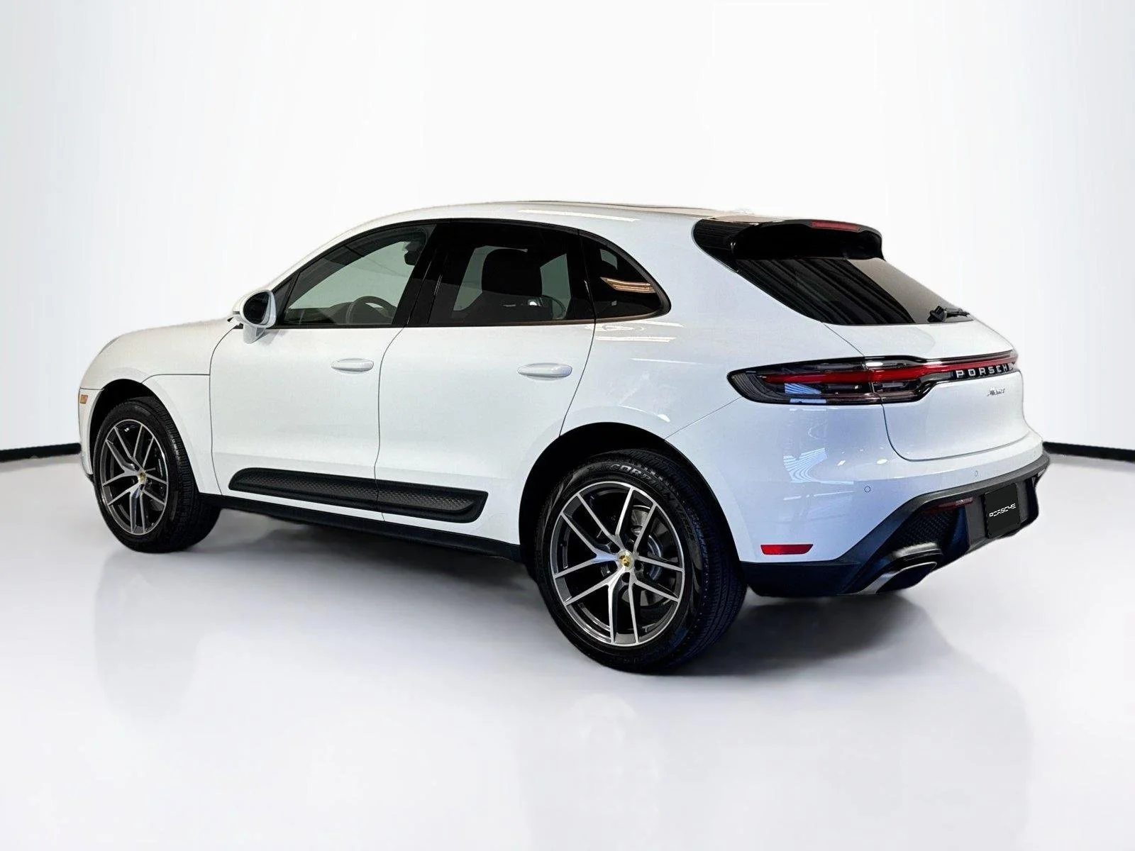 Certified Used 2025 White Porsche  image 3