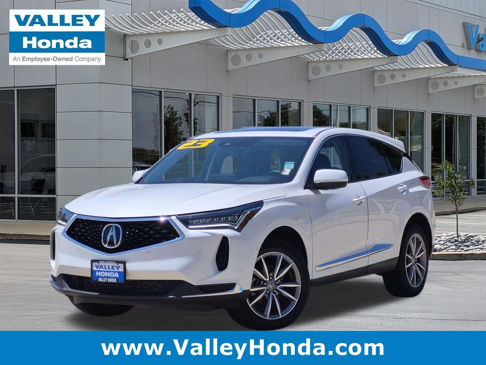 Used 2023 White Acura w/Technology Package image 1