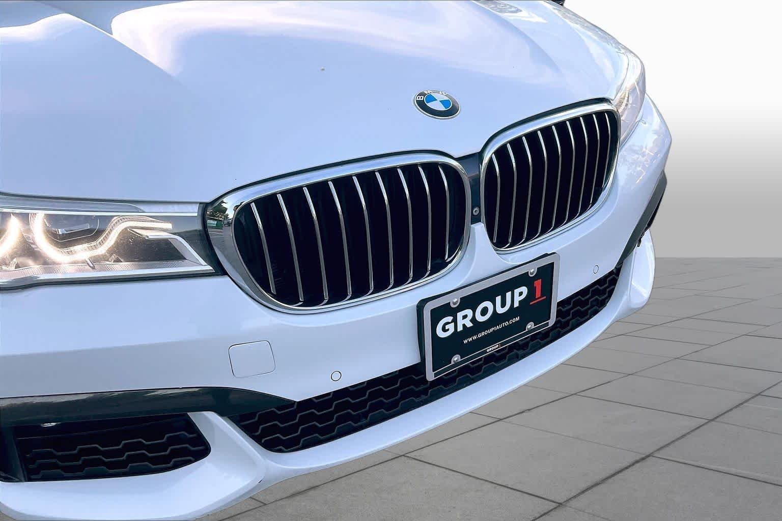 Used 2019 Mineral White Metallic BMW 750i xDrive image 31