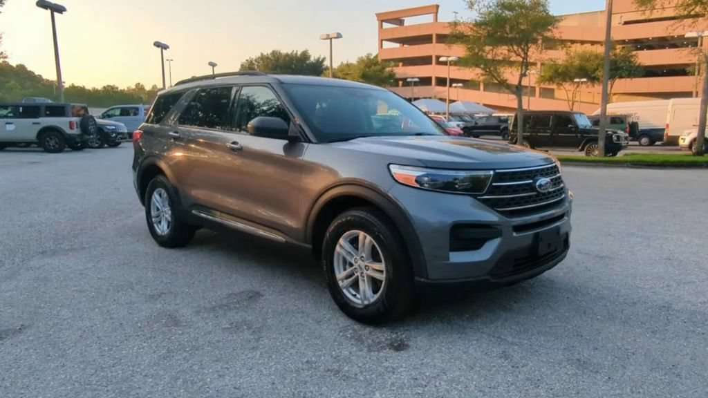 Used 2023 Carbonized Gray Metallic Ford XLT image 2