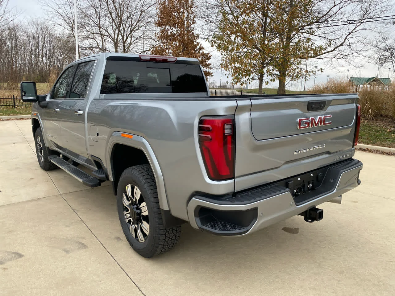 2026 GMC Sierra 2500HD Denali - Photo 8