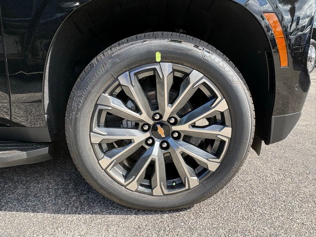 2026 Chevrolet Suburban High Country - Photo 10