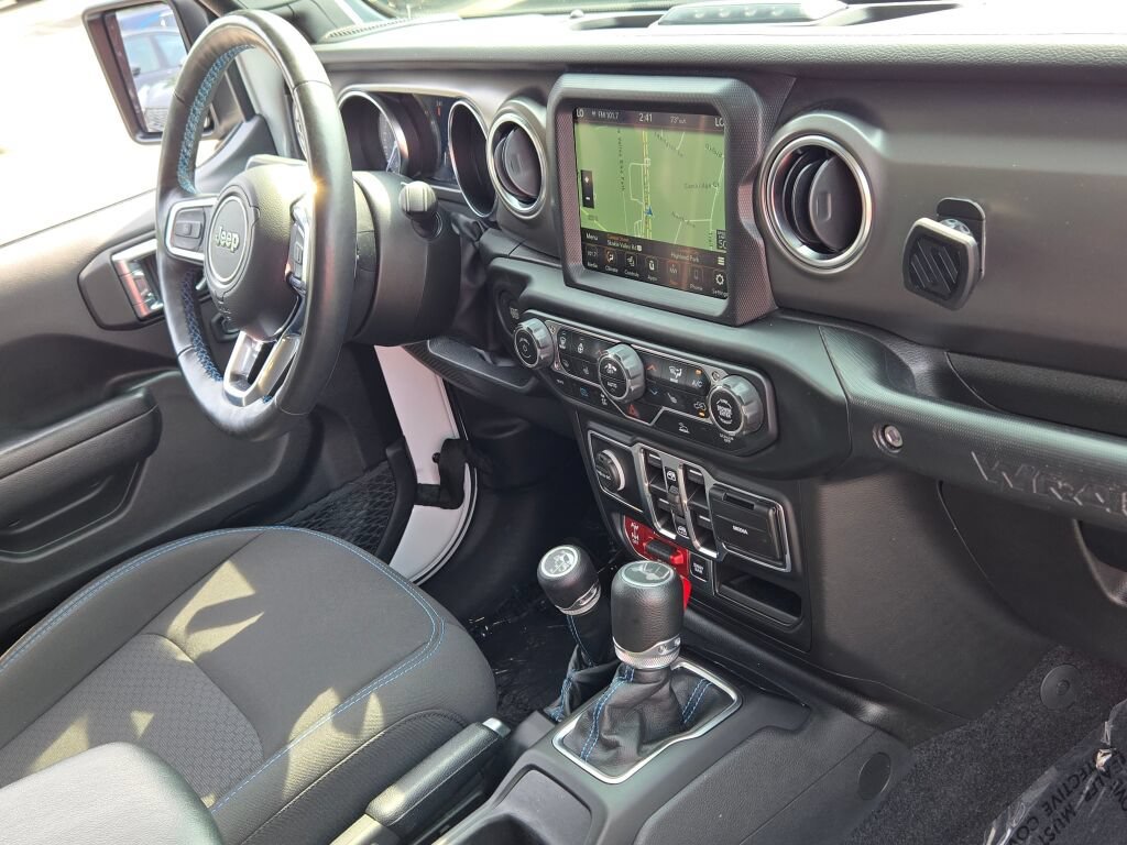 Used 2022 White Jeep Unlimited Rubicon 4xe image 10