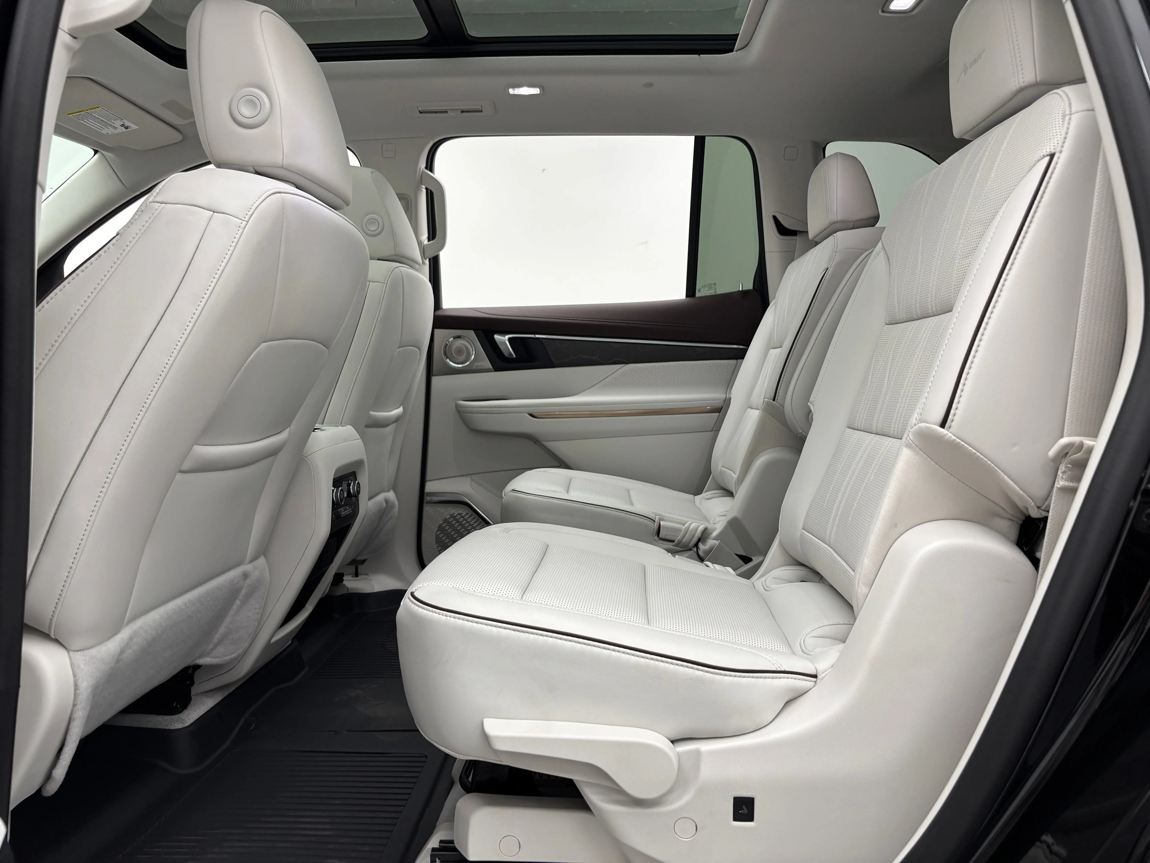 2026 Buick Enclave Avenir - Photo 46