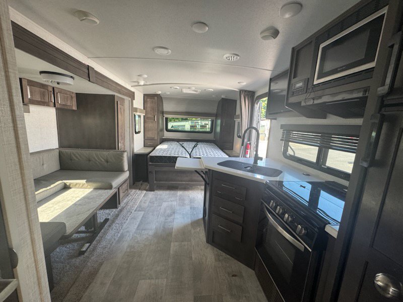 Used 2025  Jayco  image 7
