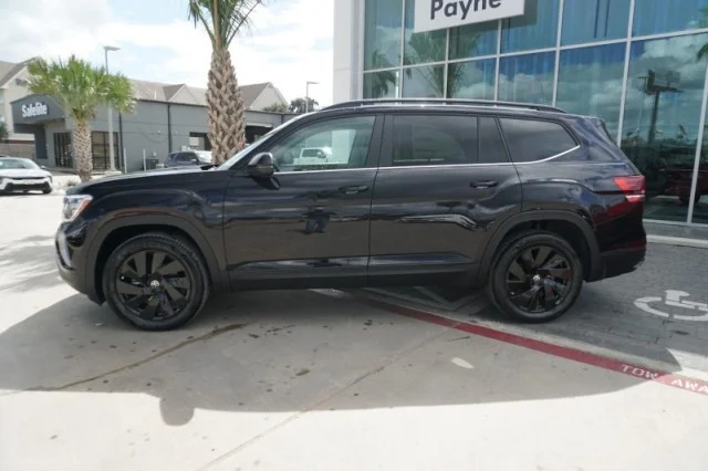 New 2026 Deep Black Pearl Volkswagen 2.0T SE w/Technology image 11