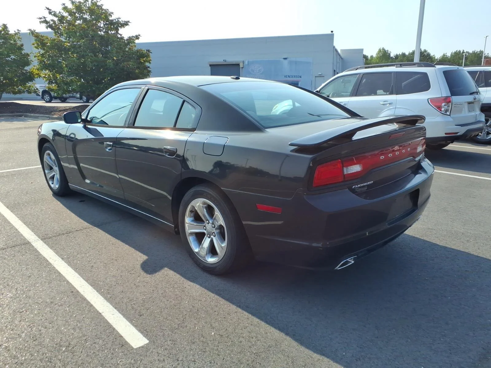 Used 2012 Pitch Black Dodge SXT image 5