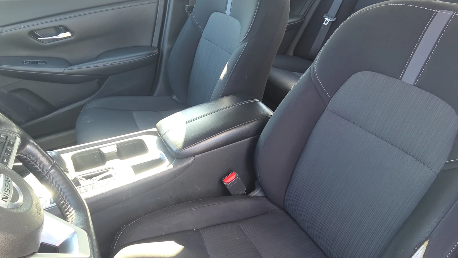 Used 2022 Gray Nissan SV image 24