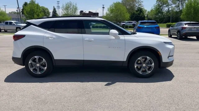 2024 Chevrolet Blazer 2LT - Photo 9