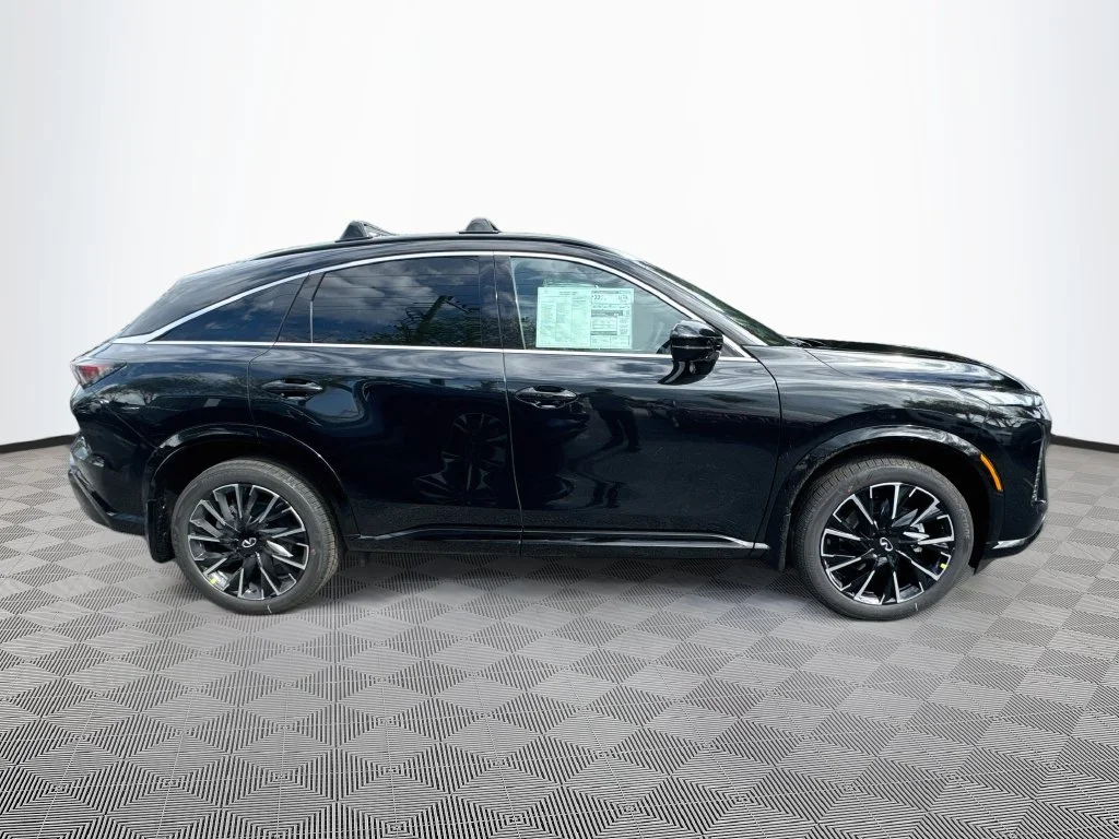 New 2027 Black INFINITI AUTOGRAPH image 4