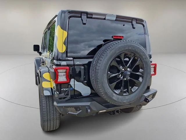 Used 2021 Black Jeep Unlimited Sahara 4xe image 8