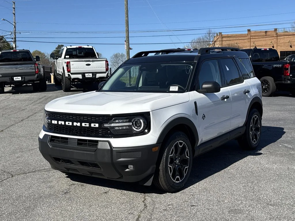 New 2026 White Ford Outer Banks image 3