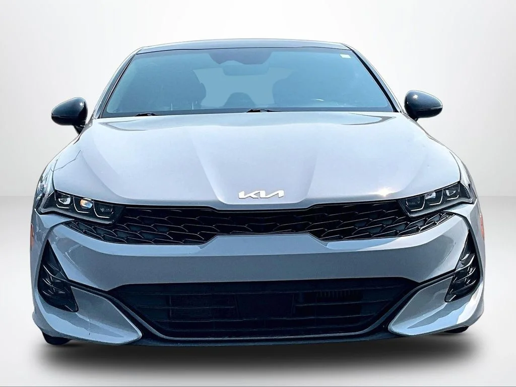 Used 2024 Gray Kia GT-Line image 3