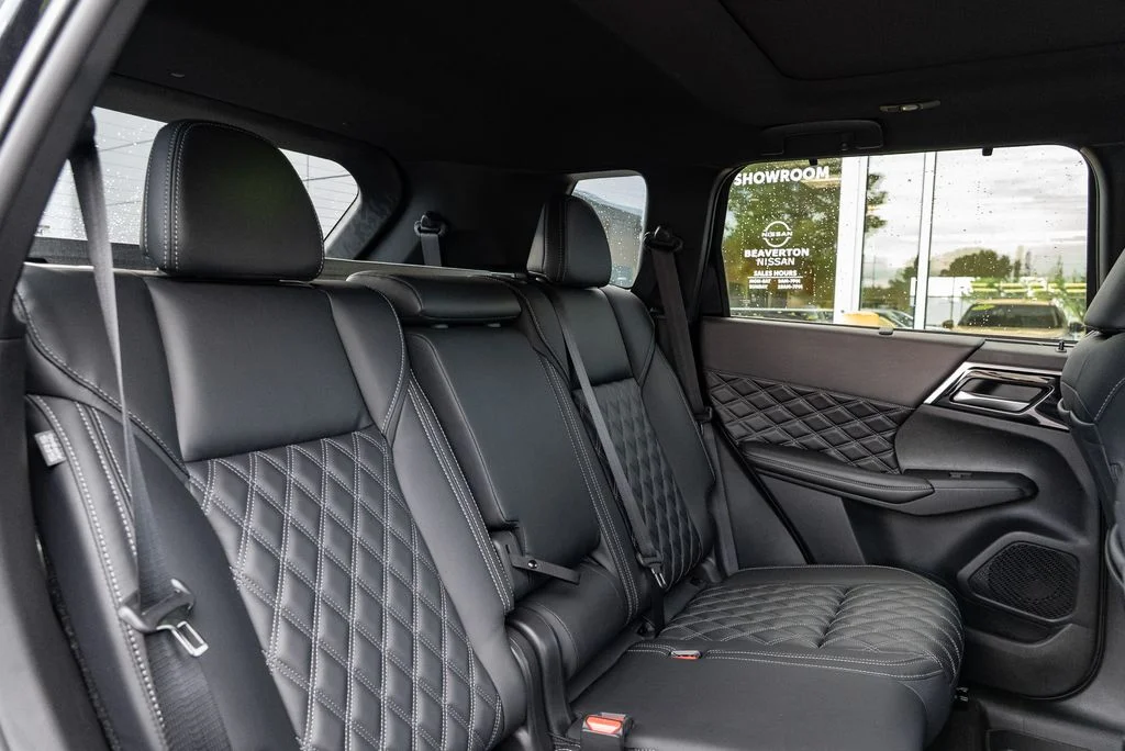 New 2026 Black Nissan Platinum image 27