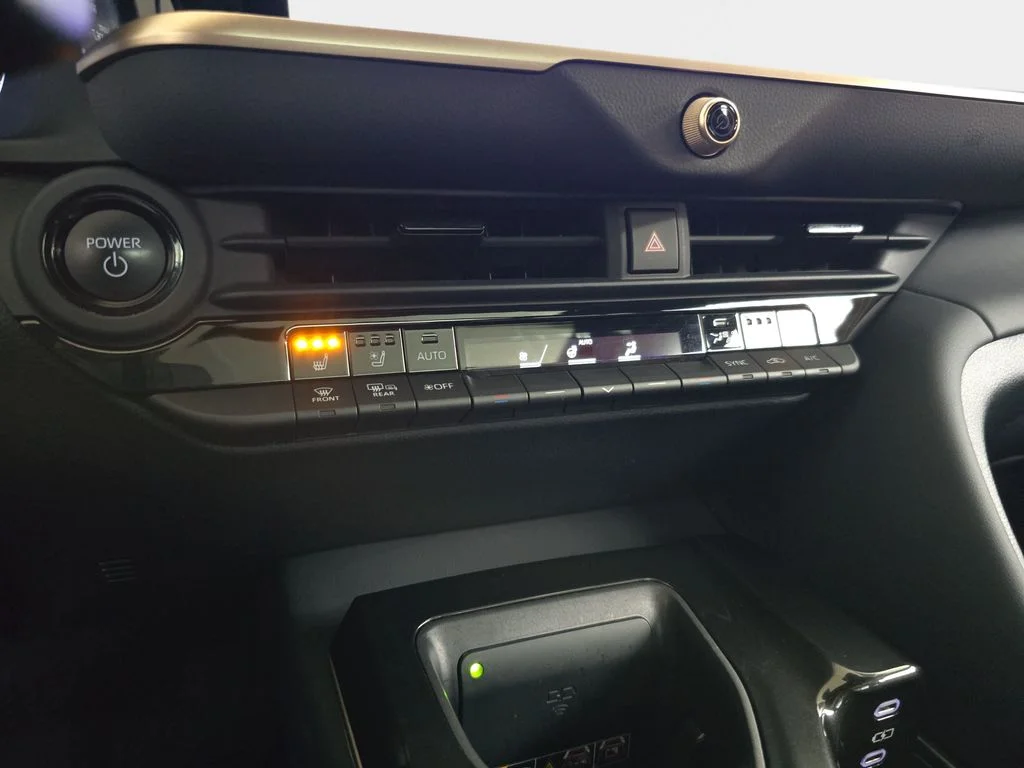 Used 2025 White Toyota Limited image 26