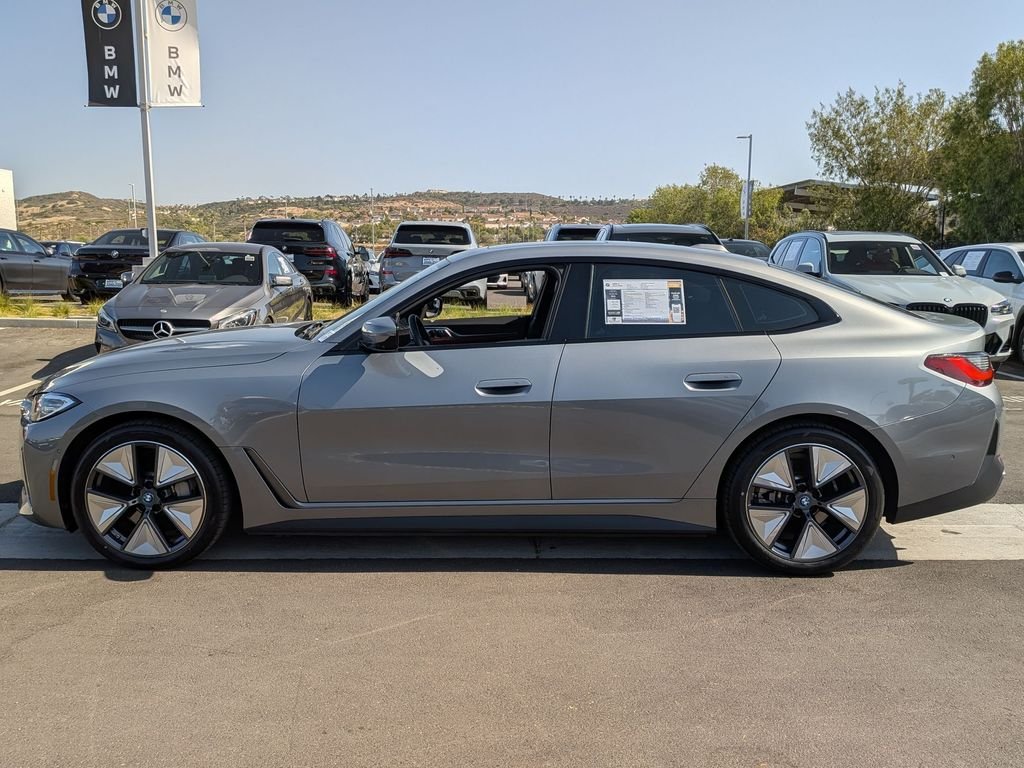 Used 2023 Gray BMW eDrive35 image 5