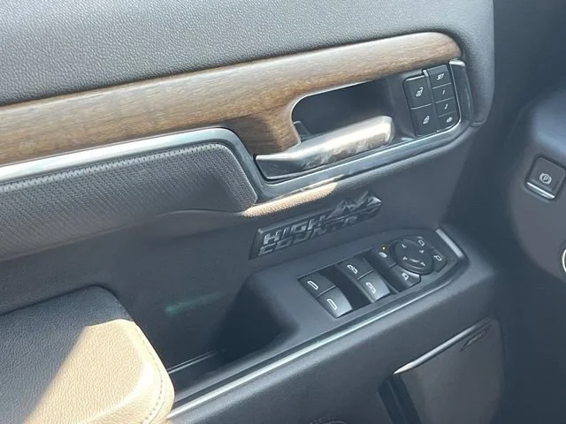 2026 Chevrolet Silverado 1500 High Country - Photo 21