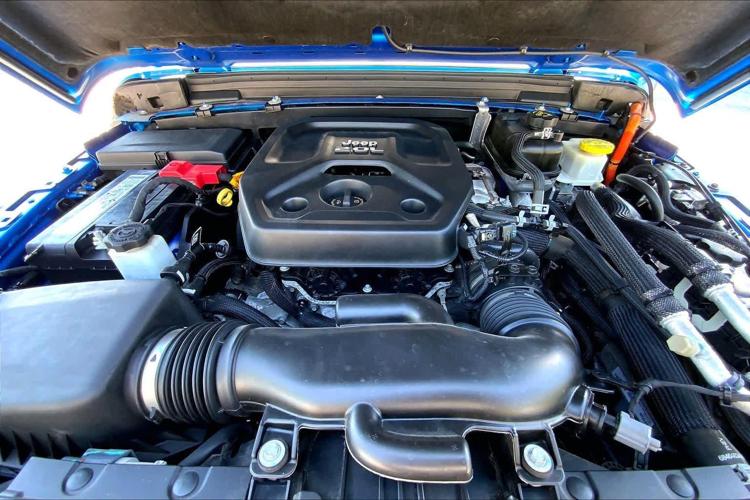 Used 2022 Hydro Blue Pearlcoat Jeep Unlimited Rubicon image 32