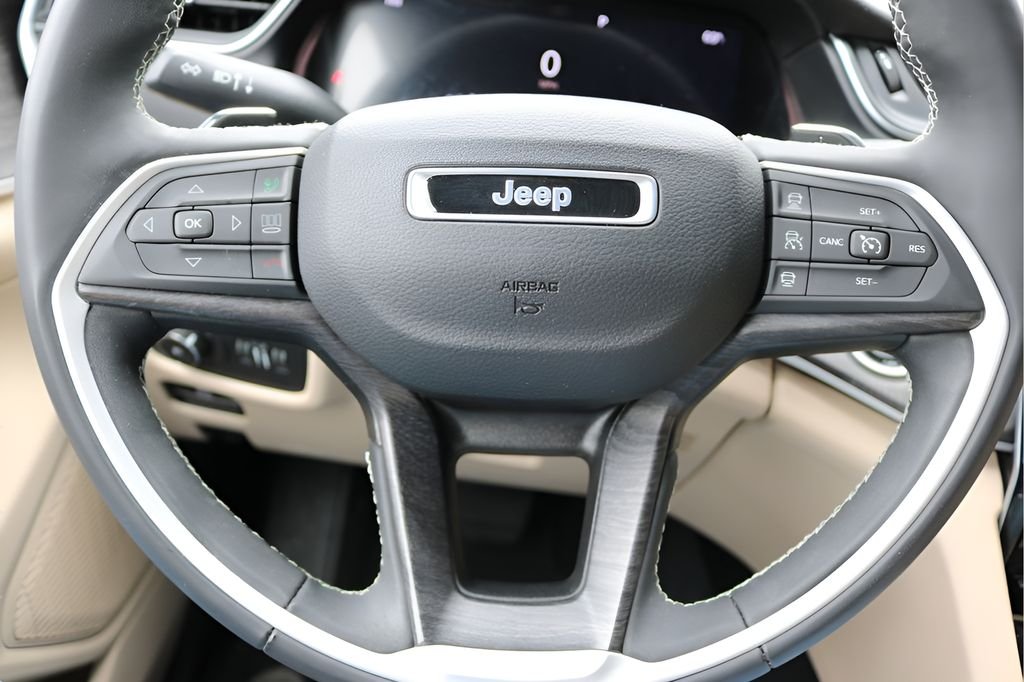 Used 2023 Black Jeep Limited image 21