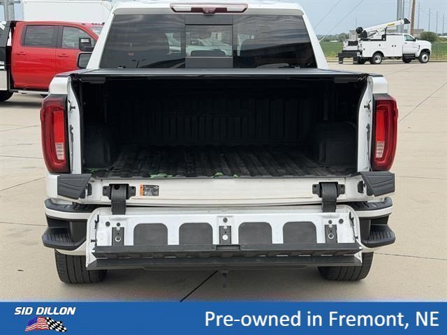 Used 2021 White Frost Tricoat GMC Denali image 6