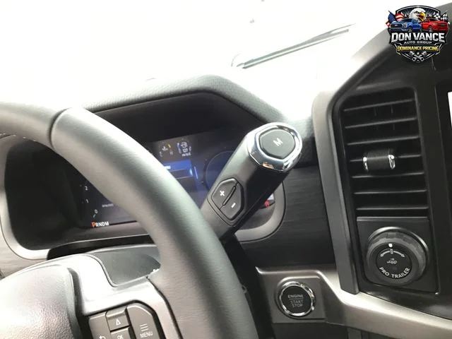 New 2025 Oxford White Ford XLT image 23