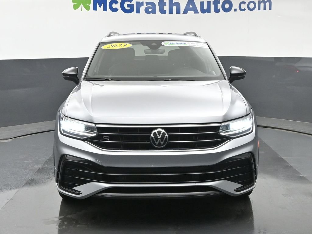 Used 2023 Silver Volkswagen 2.0T SE R-Line Black image 5