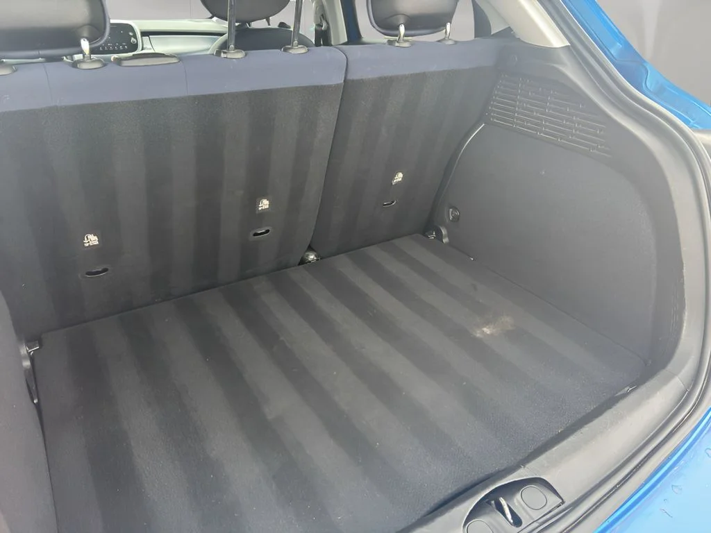Used 2021 Italia Blue FIAT Pop image 9