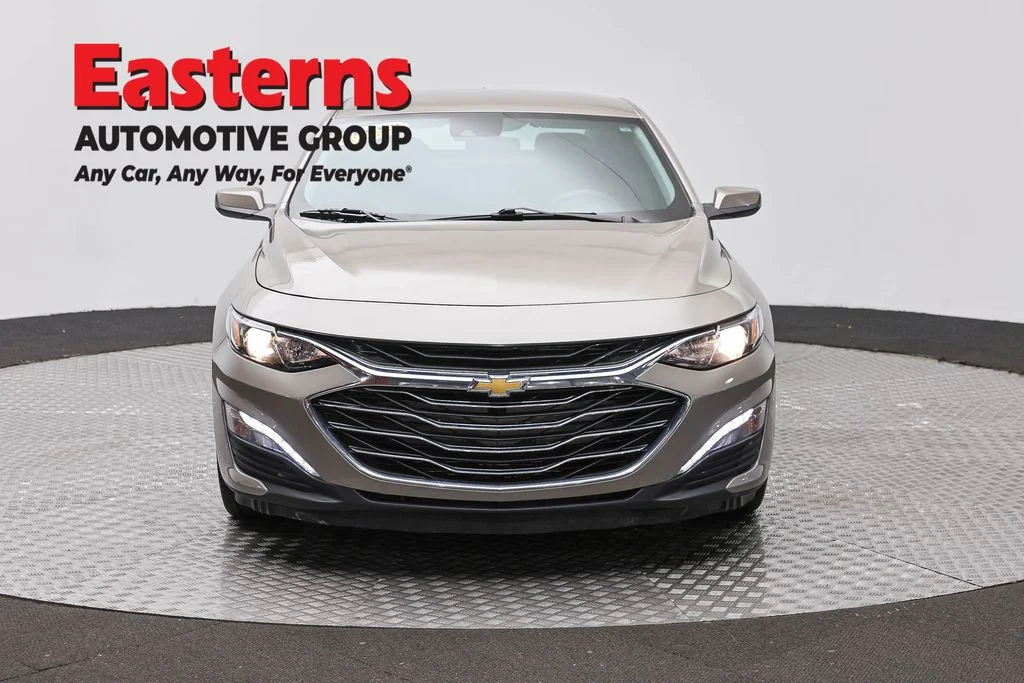 Used 2024 Gray Chevrolet LT image 2