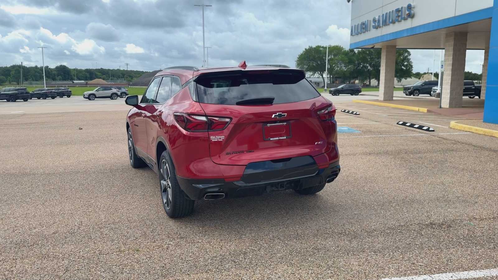 Used 2022 Cherry Red Tintcoat Chevrolet RS image 7