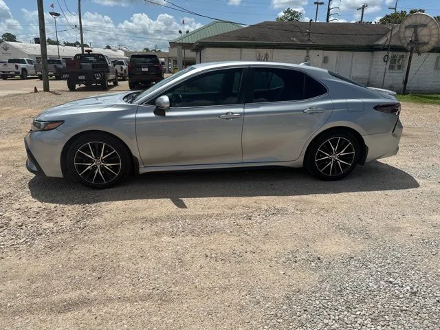Used 2021 Silver Toyota SE image 7