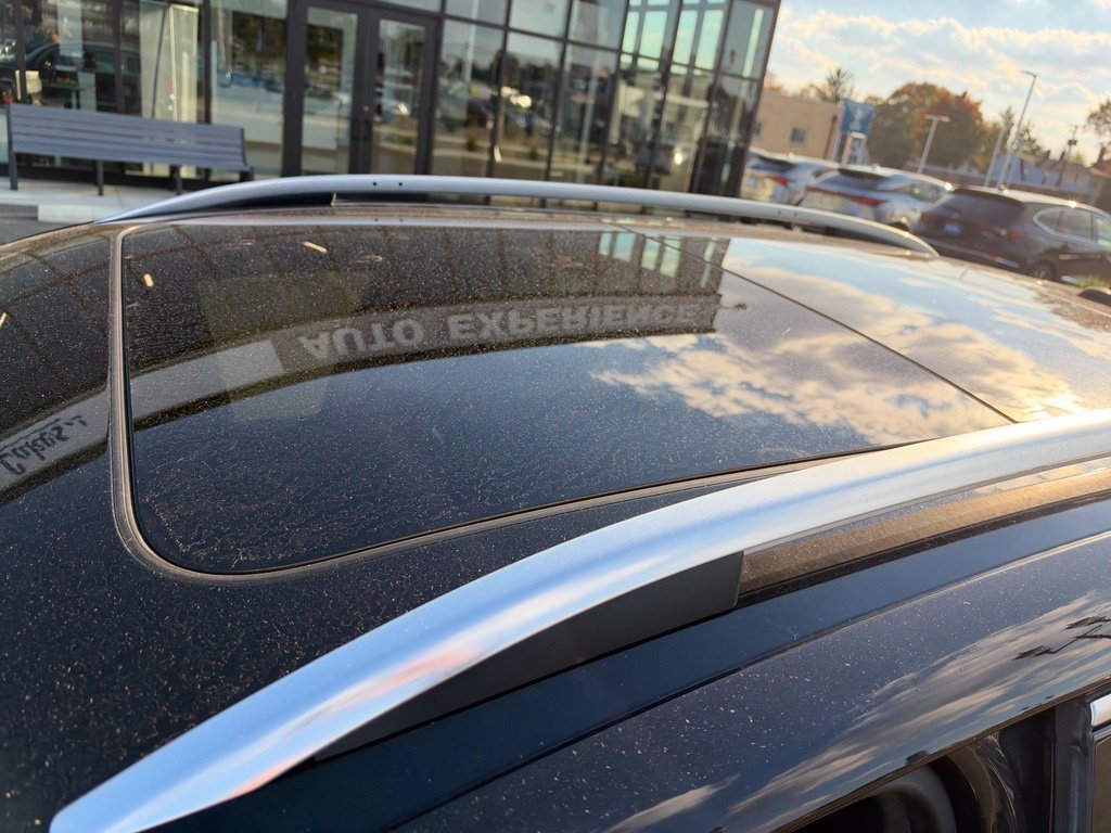 Used 2015 Black Volkswagen R-Line image 10
