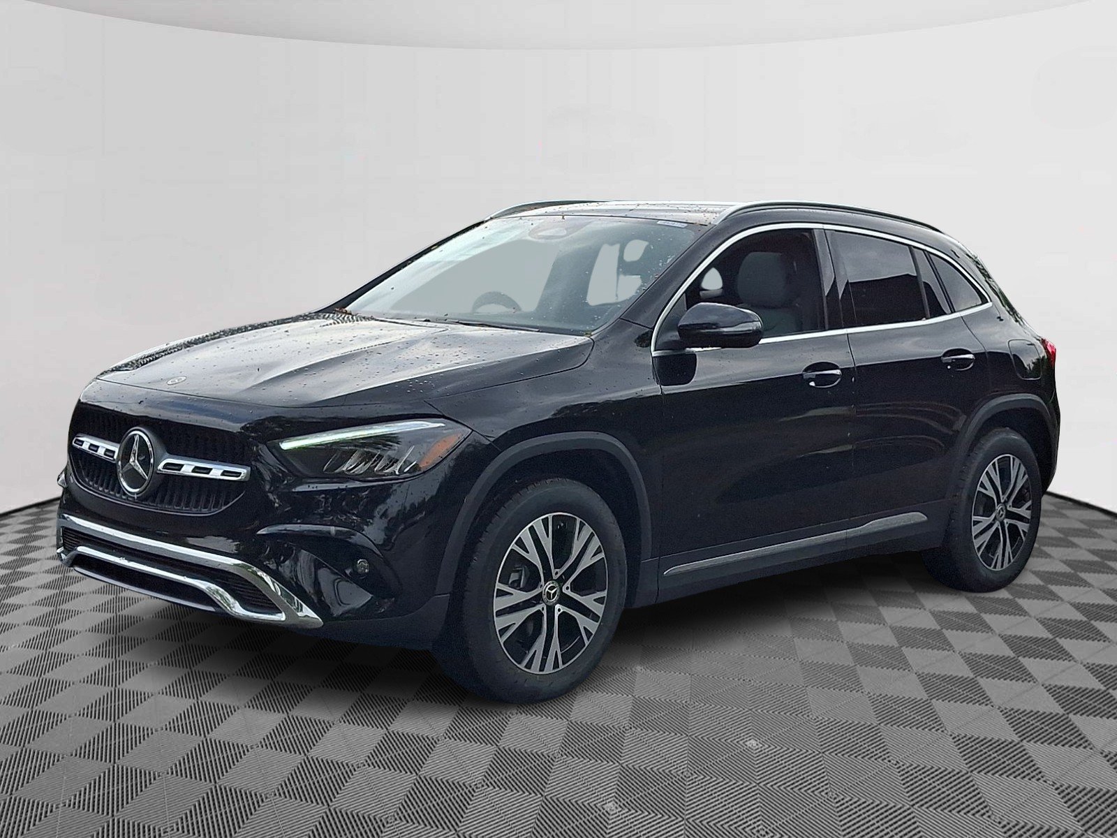 New 2026 Night Black Mercedes-Benz GLA 250 image 3