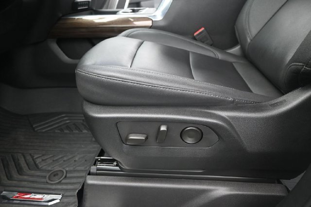 Used 2024 Summit White Chevrolet LT image 11