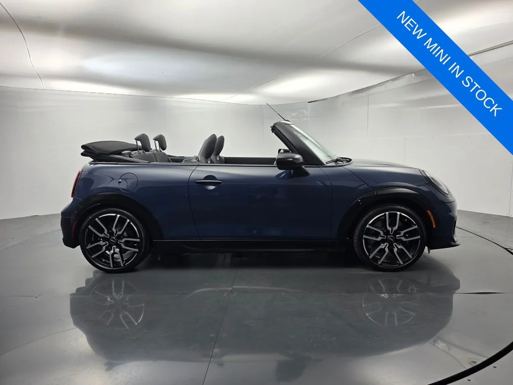 New 2026 Blue MINI Iconic image 3