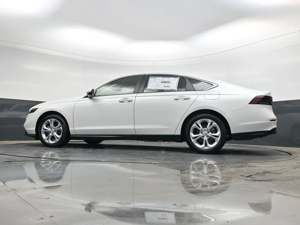 New 2026 Platinum White Pearl Honda LX image 40