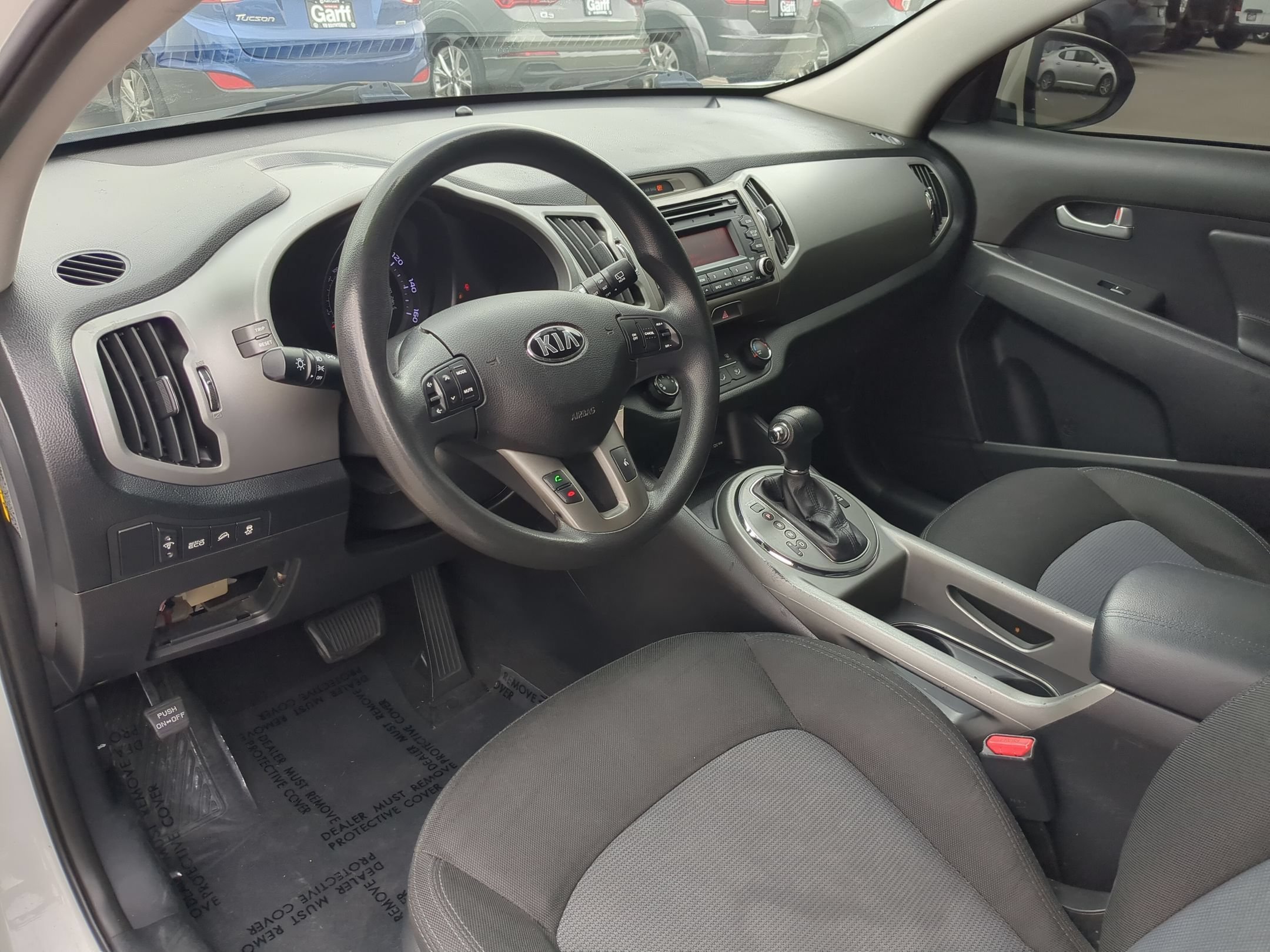 Used 2016 Clear White Kia LX image 14