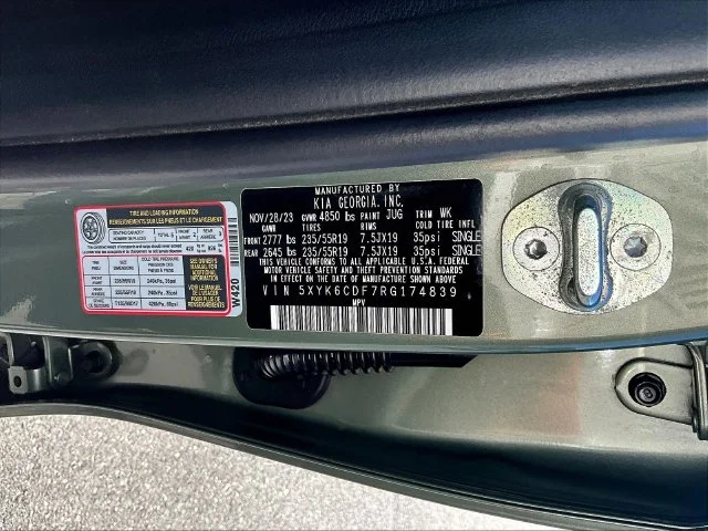 Used 2024 Green Kia X-Line image 21