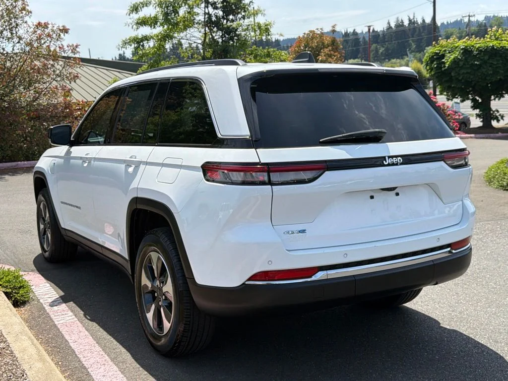 Used 2023 White Jeep 4xe image 5
