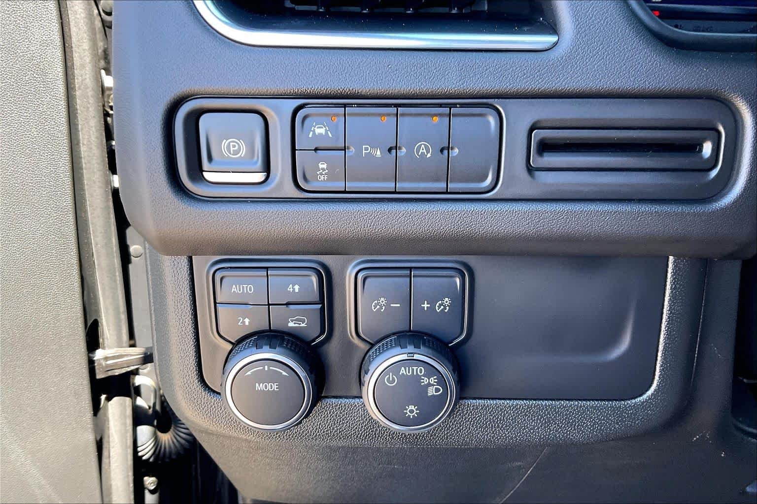 Used 2024 Black Chevrolet LT image 31