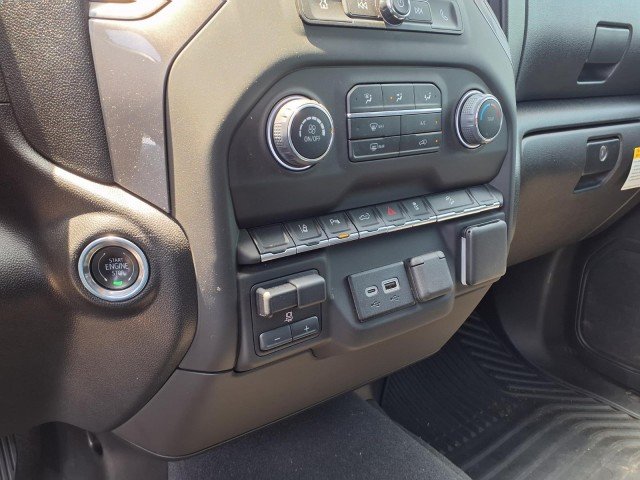 2025 Chevrolet Silverado 2500HD Custom - Photo 19