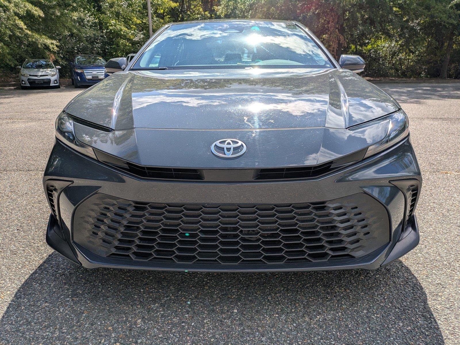 Used 2025  Toyota SE image 9
