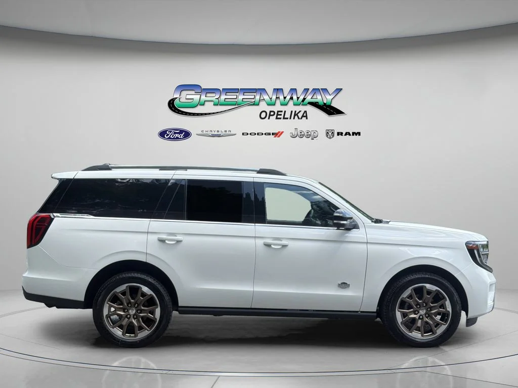 New 2026 Star White Metallic Tri-Coat Ford King Ranch® image 40