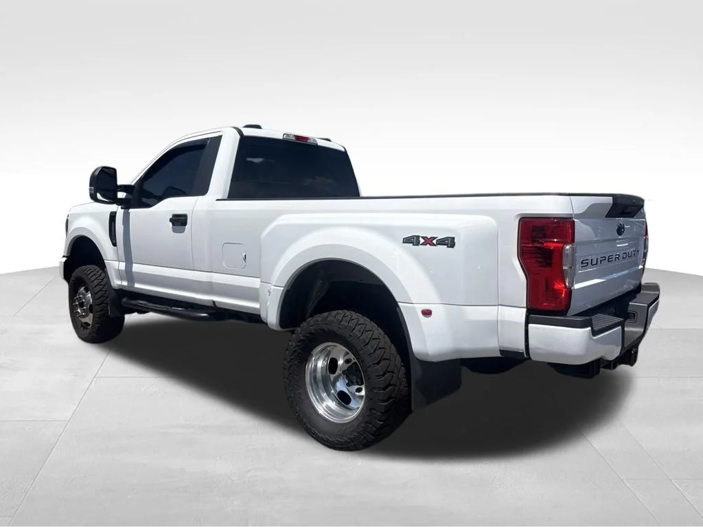 Used 2020 White Ford XL image 15