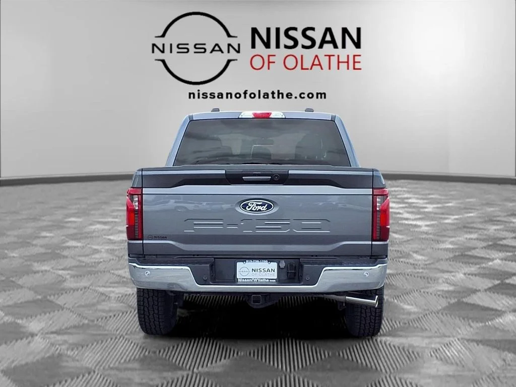 Used 2024 Gray Ford XLT image 27