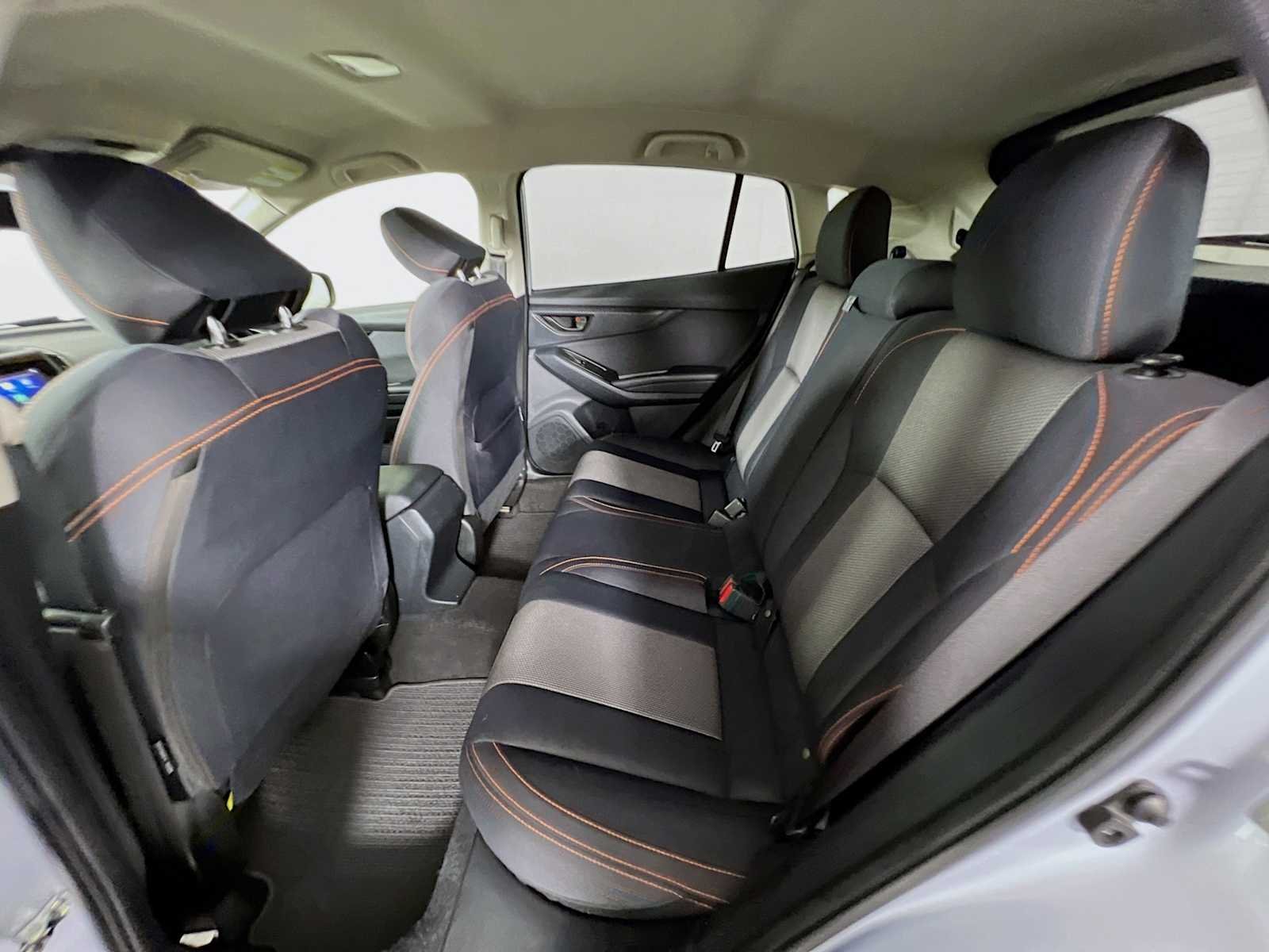 Used 2018 Ice Silver Metallic Subaru Premium image 25