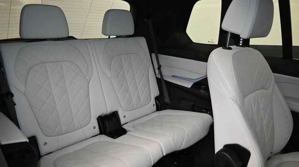 2023 BMW X7 40i - Photo 16